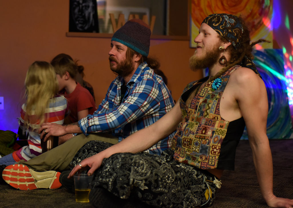 Mike Vestal, left, sits with Joe Edwards, right
